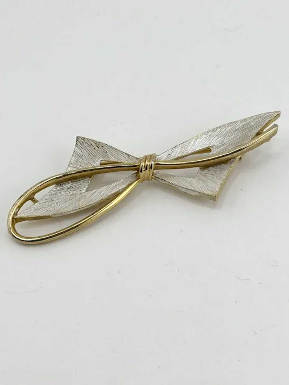 Vintage JJ Jonette Bow Brooch Pin - image 2