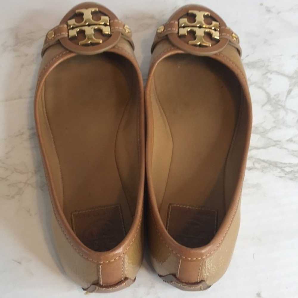 Tory Burch Aaden Patent Logo Ballerina size 6.5 m… - image 10