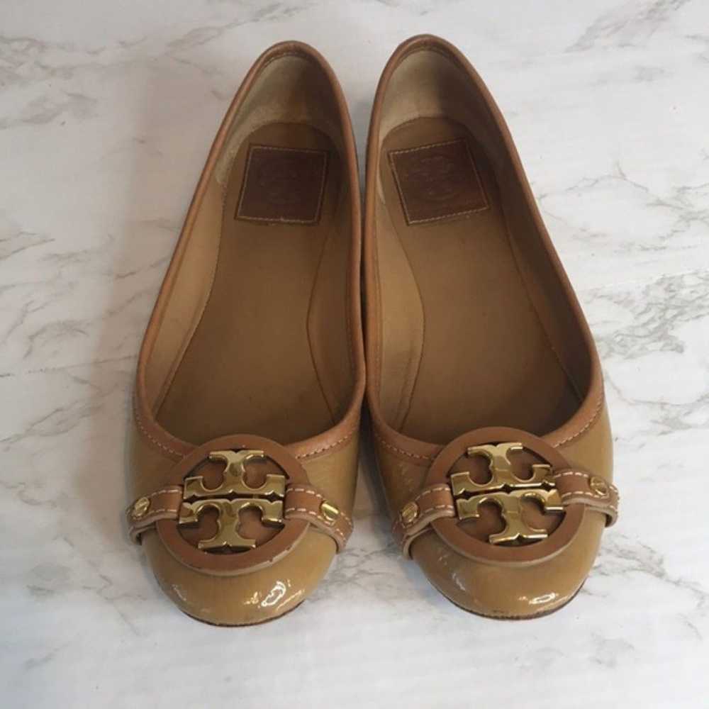 Tory Burch Aaden Patent Logo Ballerina size 6.5 m… - image 1