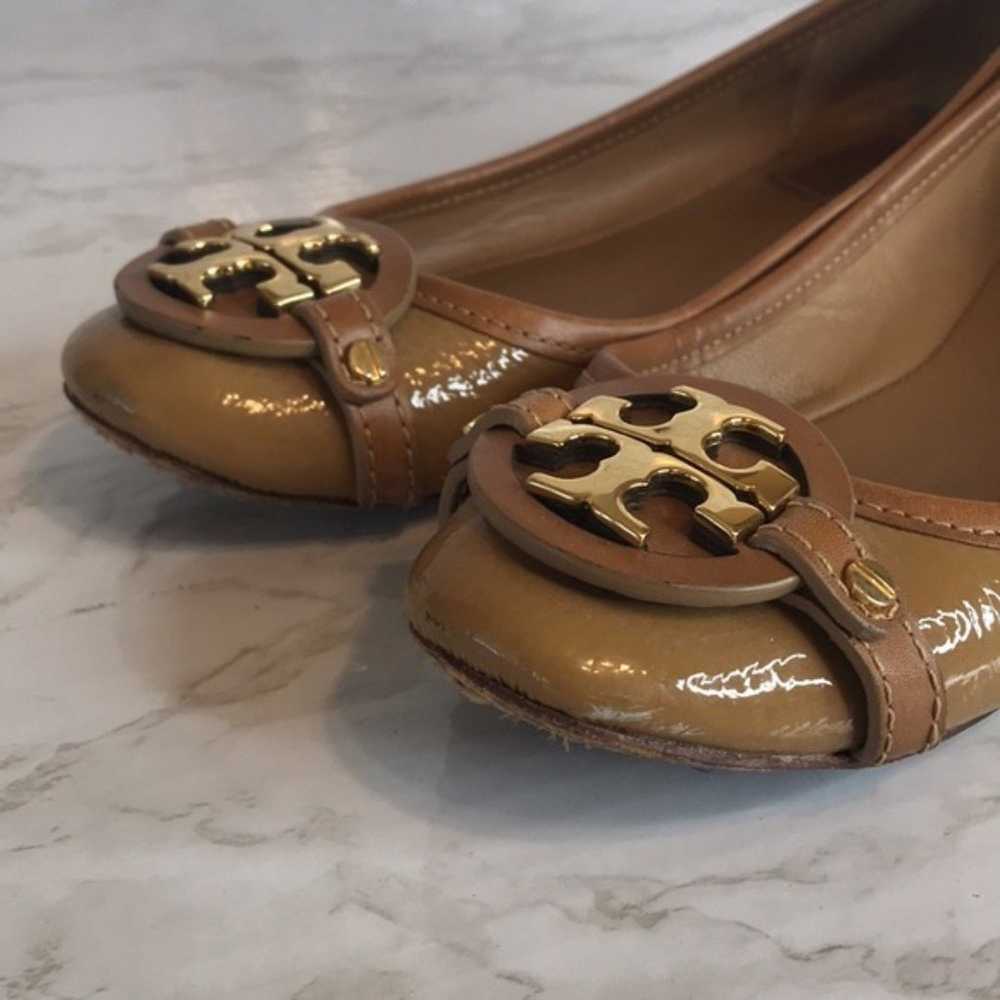 Tory Burch Aaden Patent Logo Ballerina size 6.5 m… - image 3