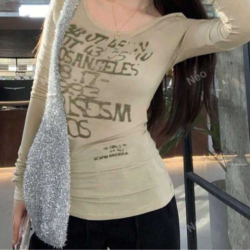 Long Sleeve T-shirt with Vintage Slogan Print - image 2