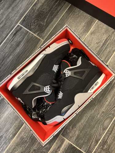 Jordan Brand × Nike × Streetwear Jordan 4 Bred