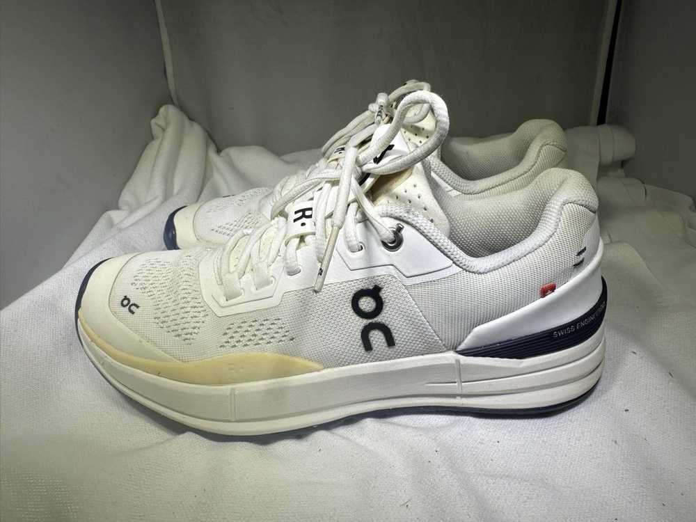 ON ON The Roger Pro Women's 8.5 Tennis Shoes Whit… - image 1