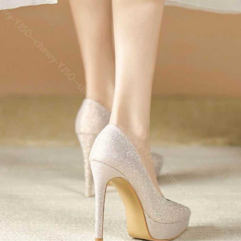 High heels - image 5