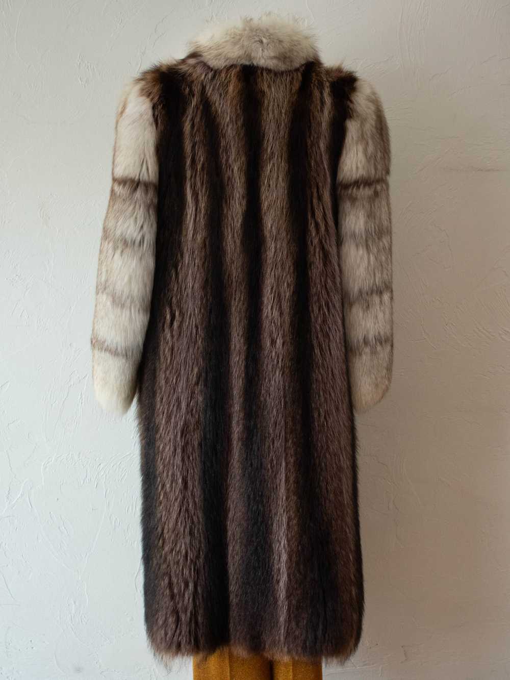 Vintage Canadian Bespoke Two-Tone Fur Coat M/L - image 4