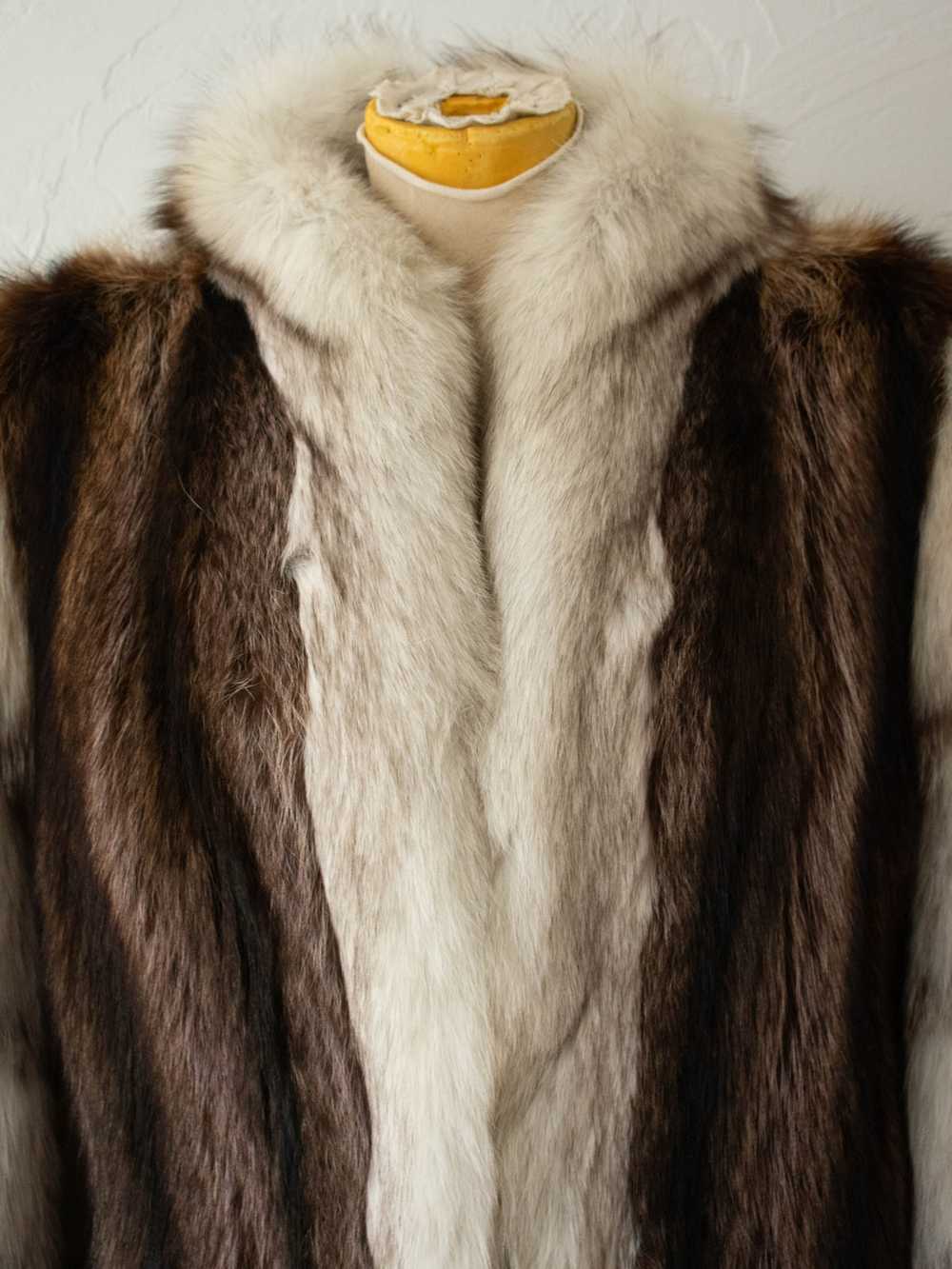 Vintage Canadian Bespoke Two-Tone Fur Coat M/L - image 5