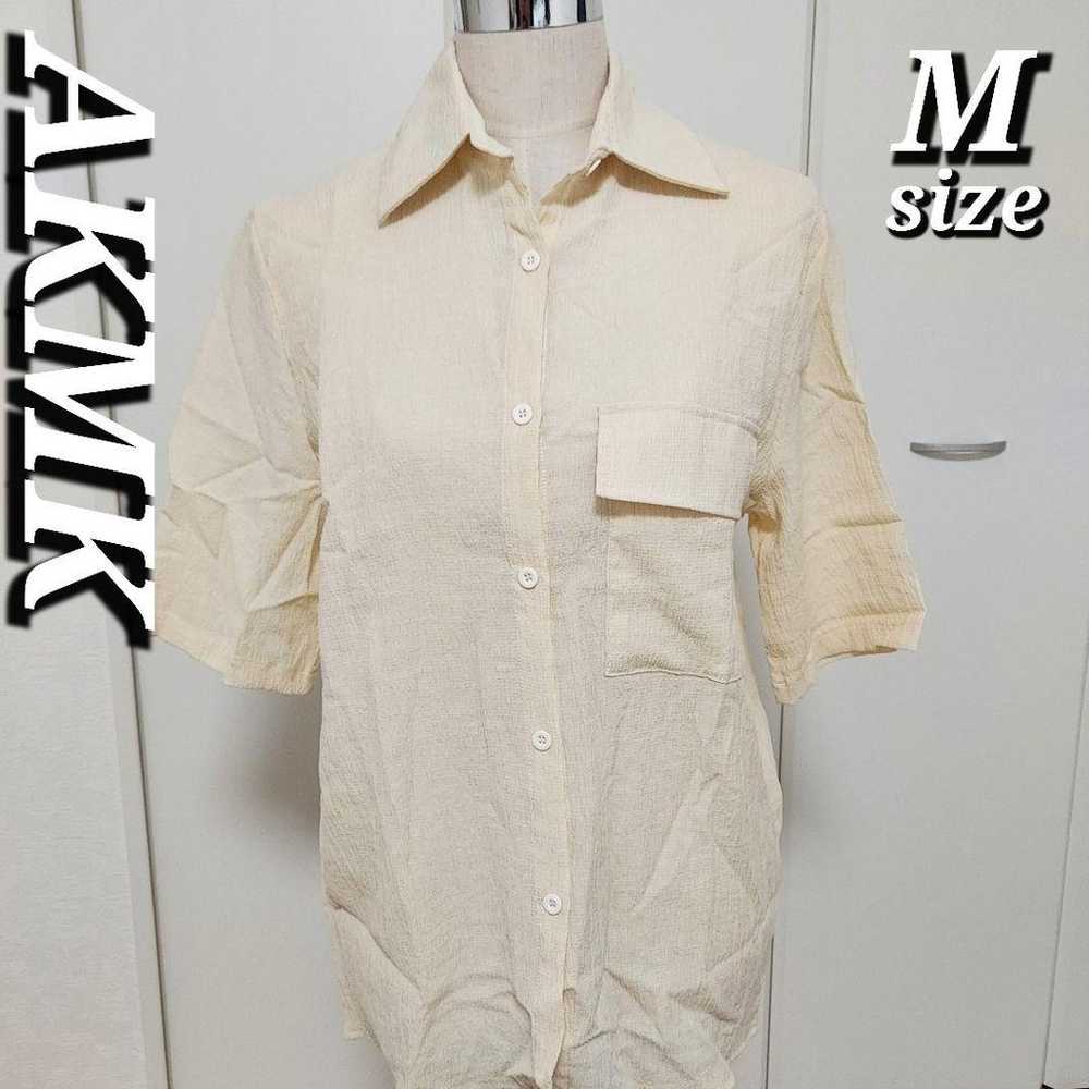 AKMK Short Sleeve Shirt, Size M, Cream Color - image 1