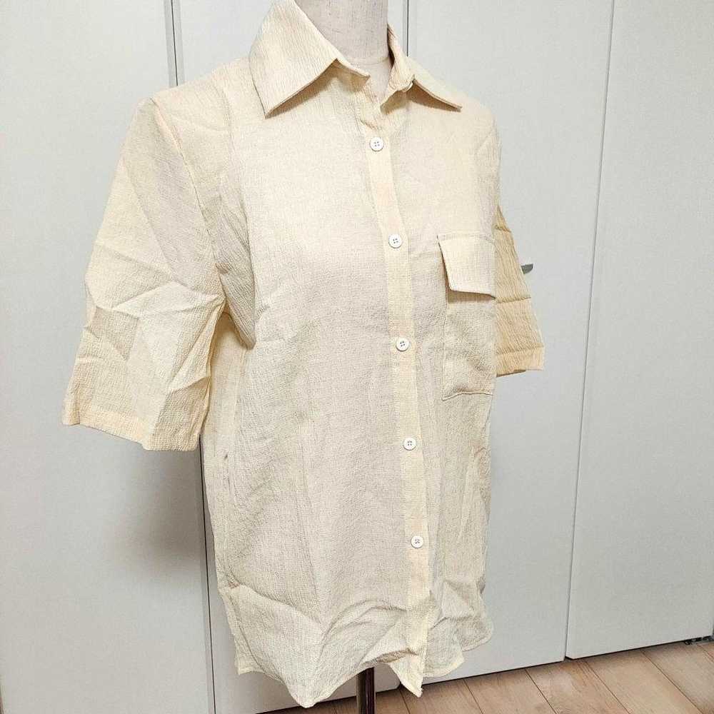 AKMK Short Sleeve Shirt, Size M, Cream Color - image 7