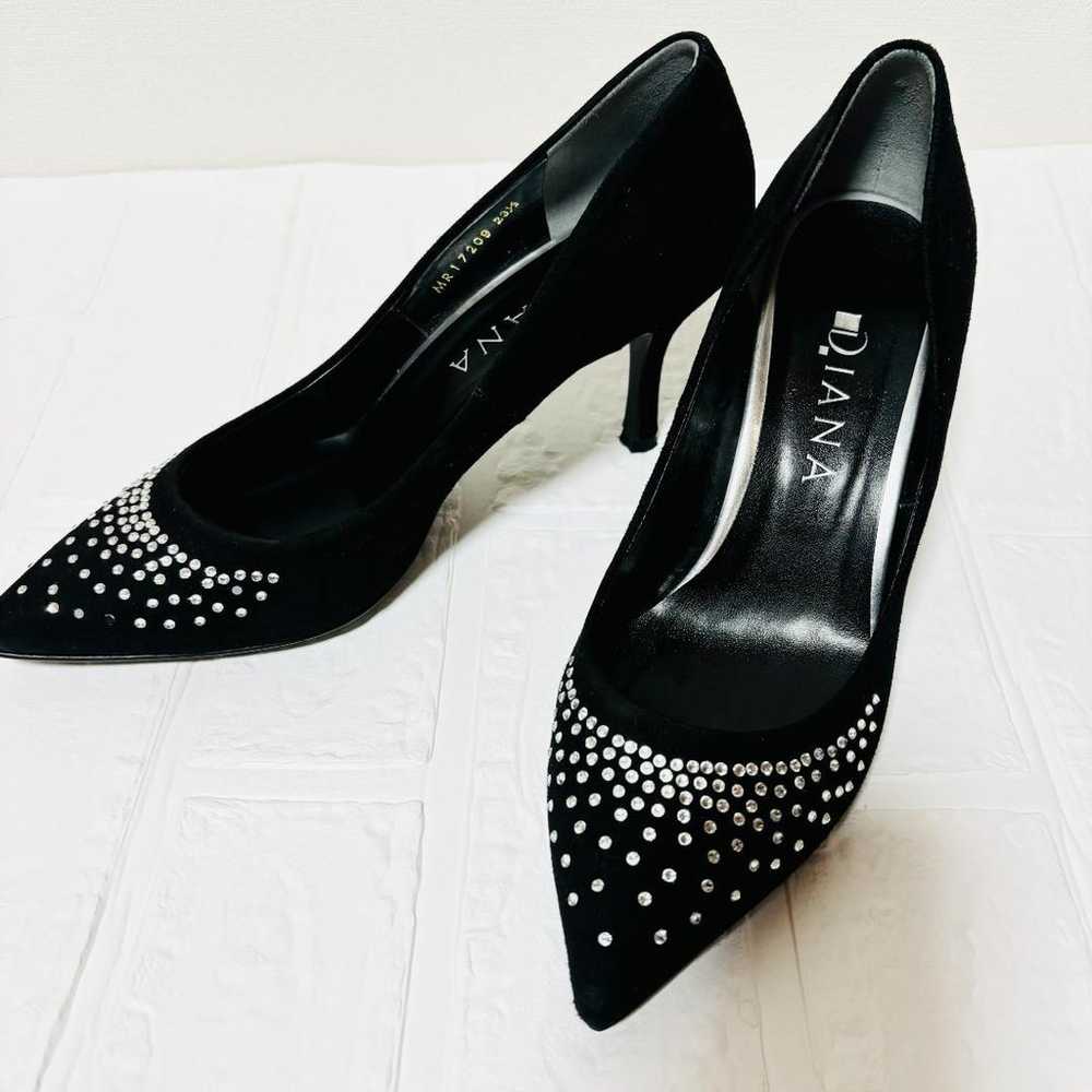 Excellent condition DIANA pumps with sparkling st… - image 10