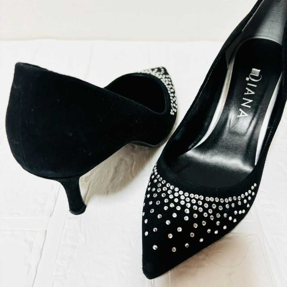 Excellent condition DIANA pumps with sparkling st… - image 1