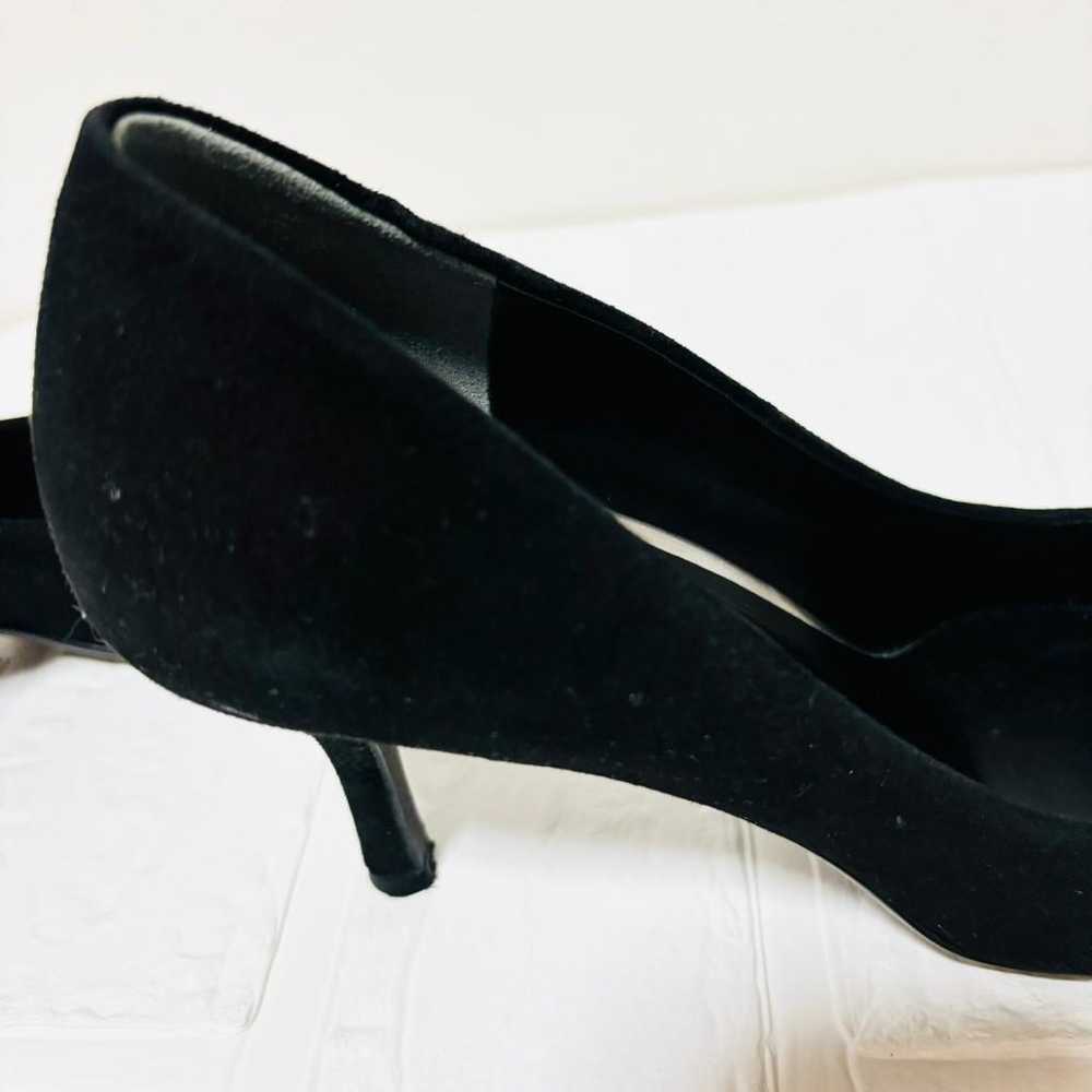 Excellent condition DIANA pumps with sparkling st… - image 4