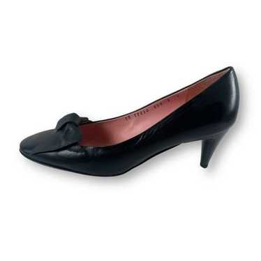 Salvatore Ferragamo Women's 8C Bow Toe Pump Heel … - image 1