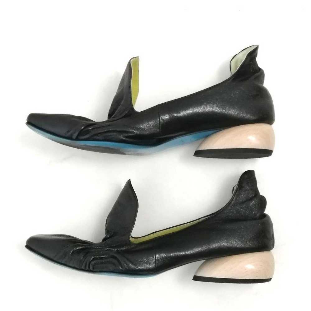 Beautiful item ✨ MANA shirring pumps size 38, gat… - image 4