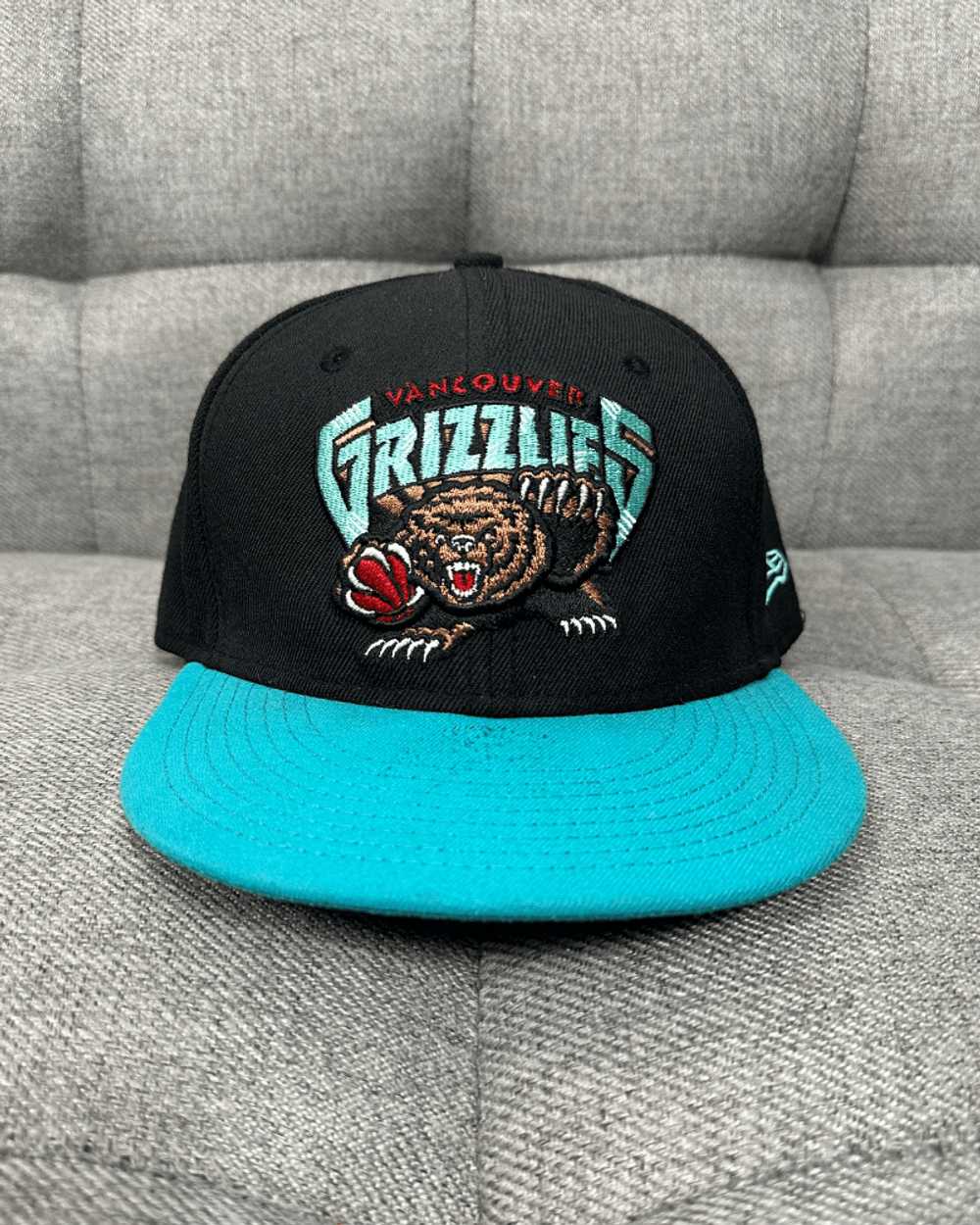 Hat × NBA × New Era 7 1/4 - New Era Vancouver Gri… - image 2