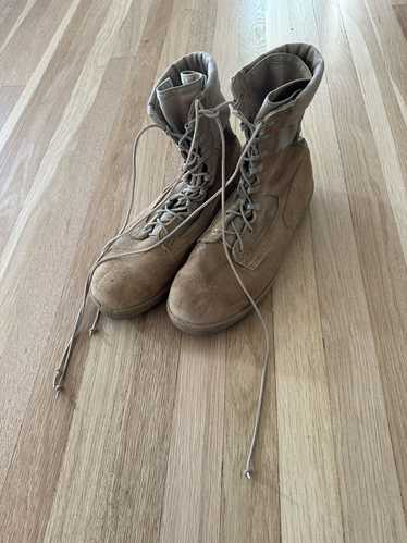 Belleville Belleville 390 DES Combat Boots size 8.