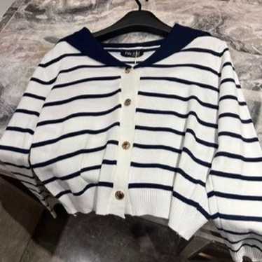 navy-collar blouse