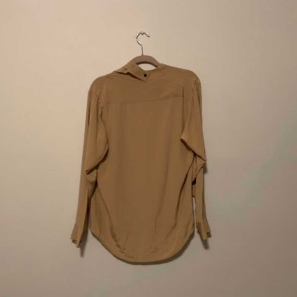 Victoria Beckham tan silk blouse. Size: US 6 - image 4