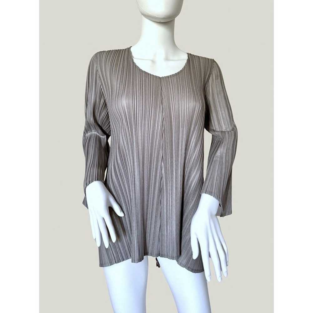 Vanite Couture Grey Pleats Blouse M - image 3