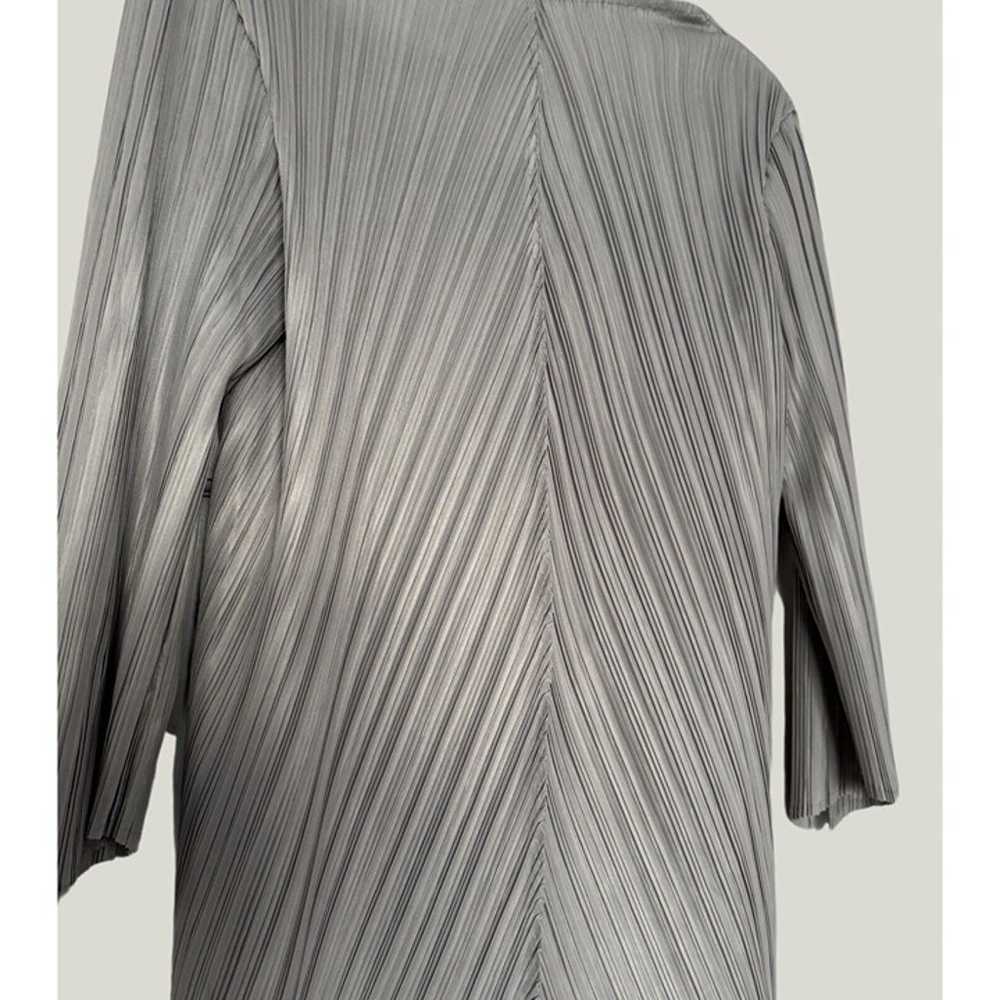 Vanite Couture Grey Pleats Blouse M - image 6