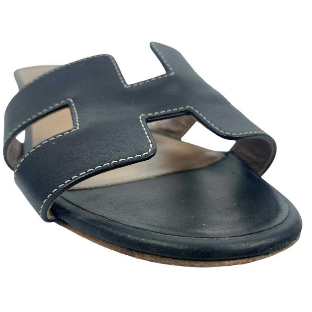 Hermès Oasis leather sandal - image 7