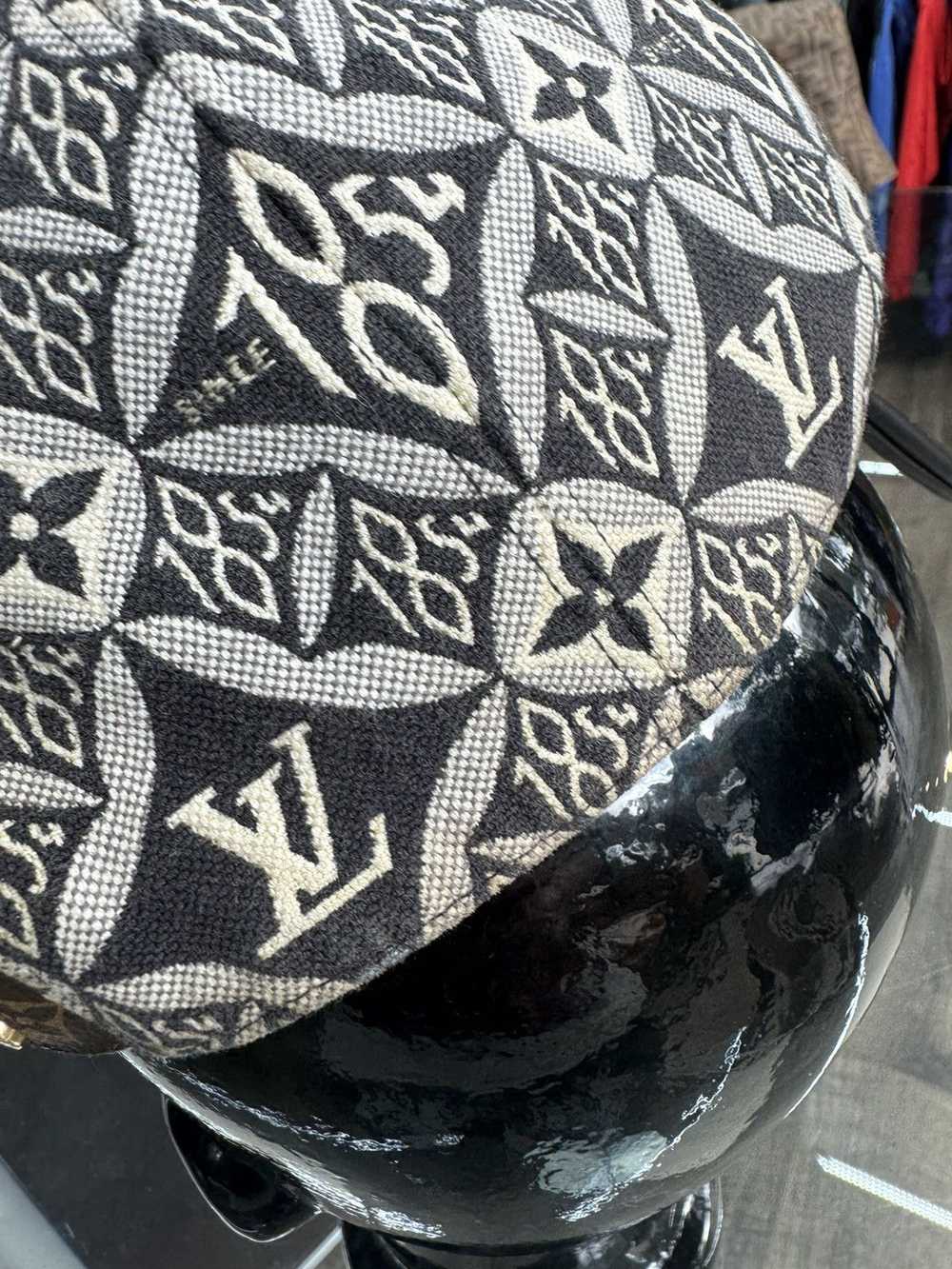 Louis Vuitton LV 1854 LOGO LEATHER CAP HAT BLACK/… - image 6