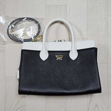 Samantha Thavasa Handbag