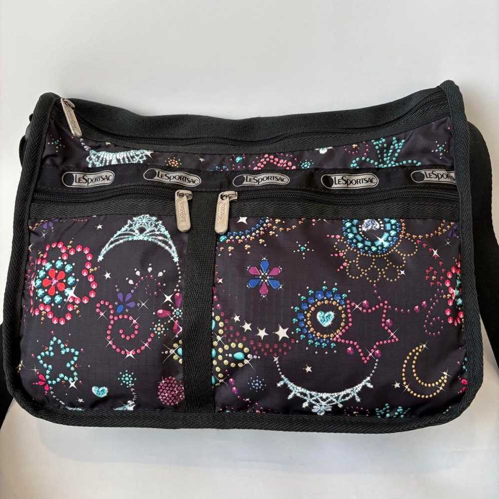 Ultra beautiful LeSportsac shoulder bag with Tiar… - image 2