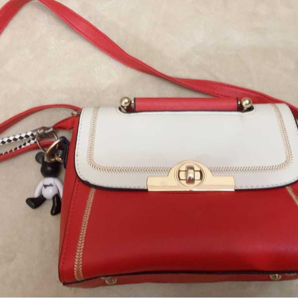 Red and white leather shoulder bag - image 1