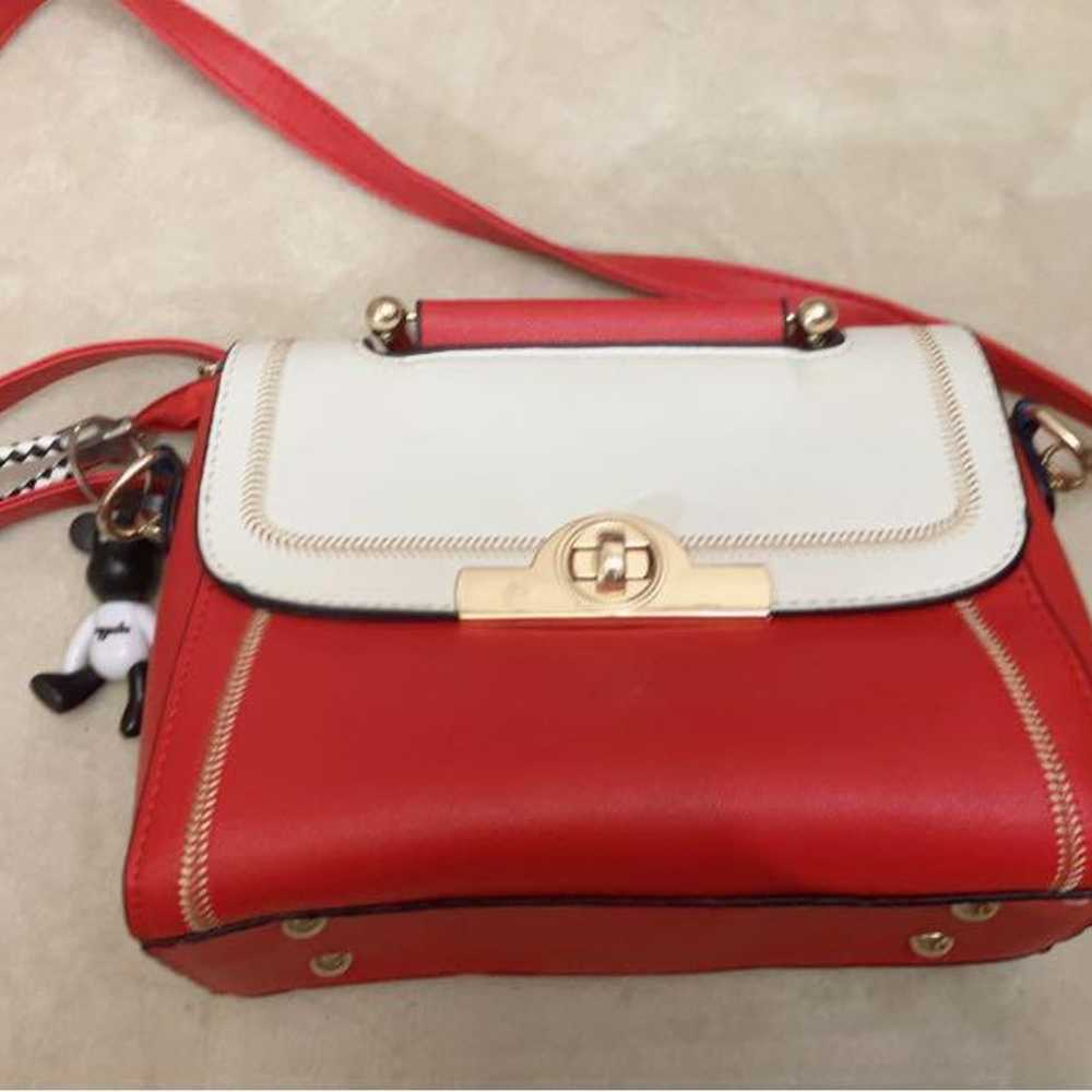 Red and white leather shoulder bag - image 2