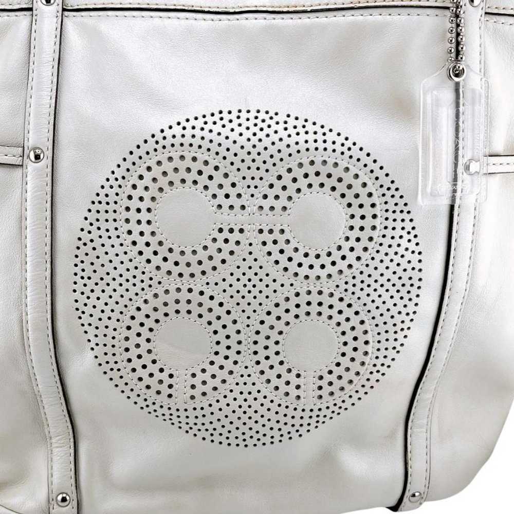 Coach 19570 Tote Bag Punching Op Art White Audrey - image 6