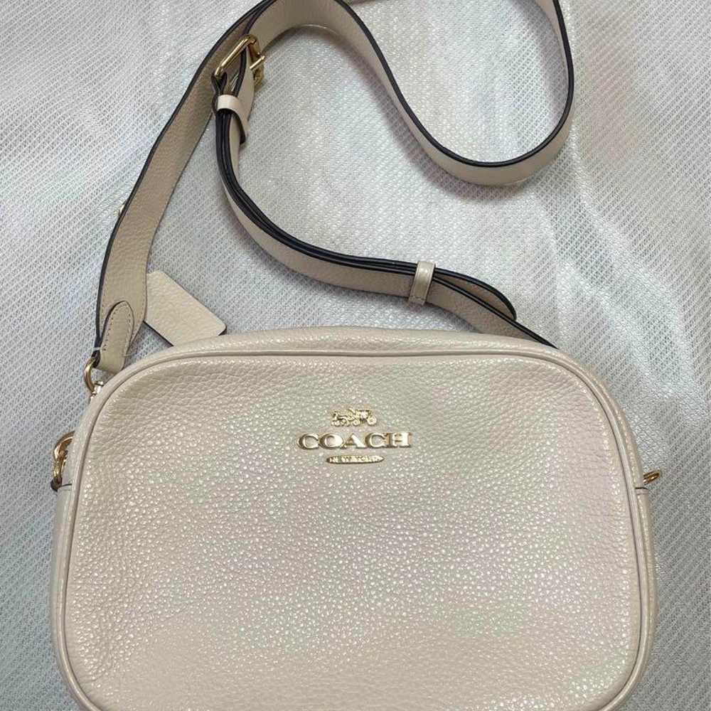 In excellent condition, Coach shoulder bag 207. - image 5