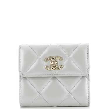 CHANEL CC Pearl Trifold Wallet Quilted Iridescent… - image 1