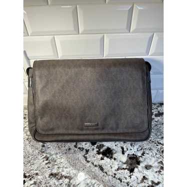 Michael Kors Key Setter Large Messenger bag