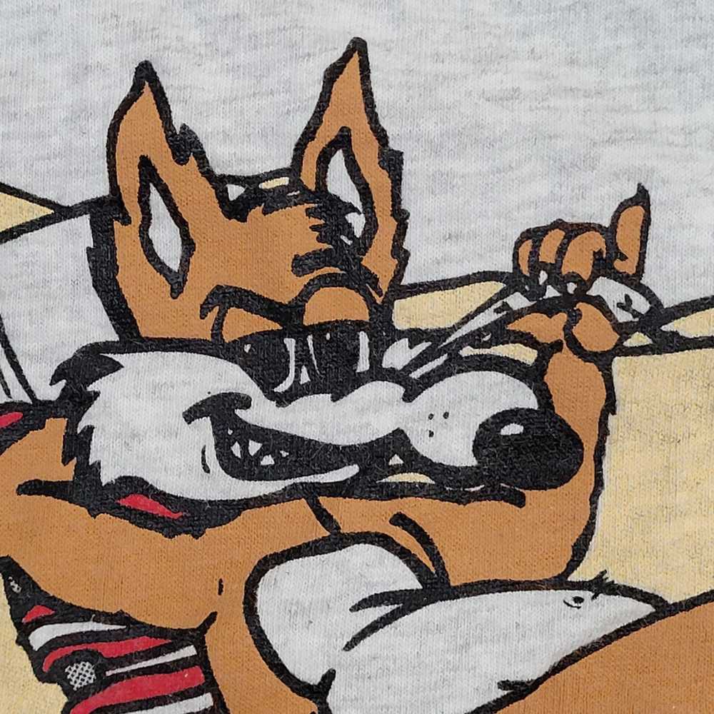 Vintage Vintage 1995 Wile-Coyote Shirt Large 22x2… - image 11