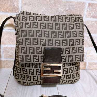 《Beautiful condition》FENDI Shoulder Bag