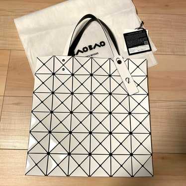 BAO BAO ISSEY MIYAKE LUCENT