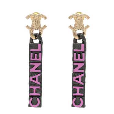 CHANEL Metal Enamel CC Logo Drop Earrings Pink - image 1