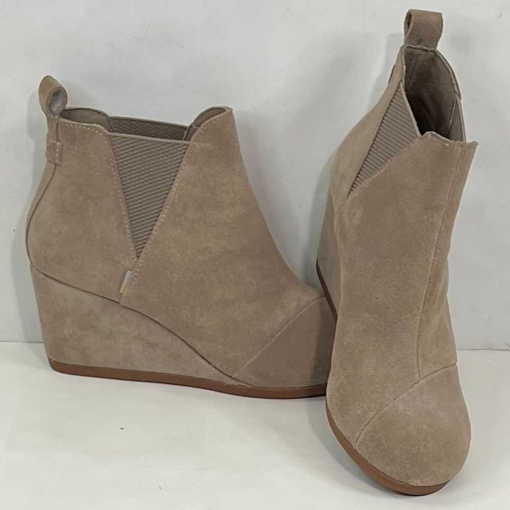 Toms Women’s Kelsey Wedge Suede Ankle Boots - image 2