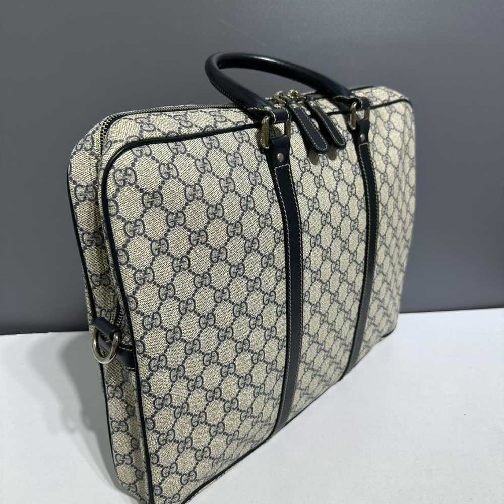 Gucci Vinyl clutch bag - image 4