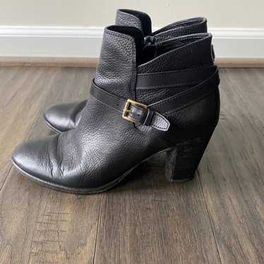 COLE HAAN Leather Bootie Womens Sz 10.5 Ankle Boot