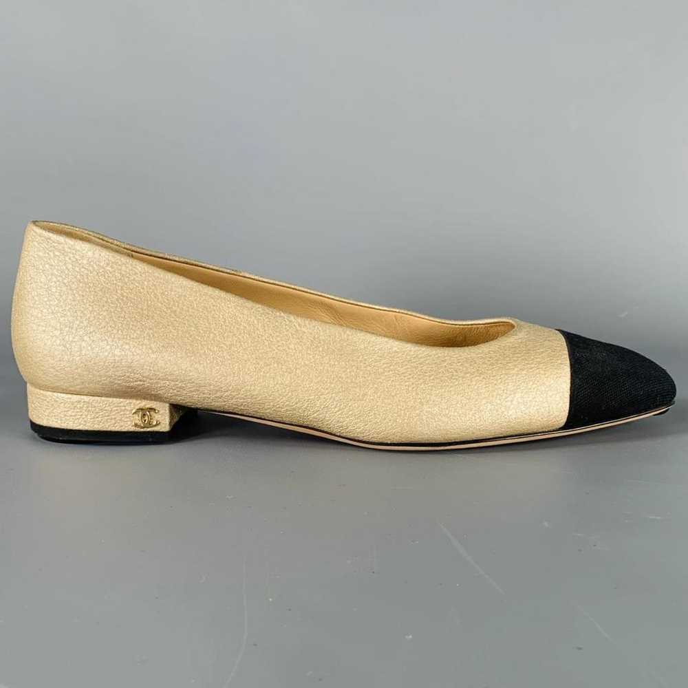 Chanel Leather flats - image 2