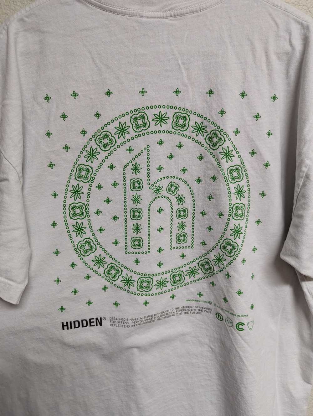 HIDDEN Paisley Tee - image 4