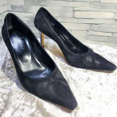 Boutique Osaki 24cm Pumps Black Suede Ribbon Motif - image 1