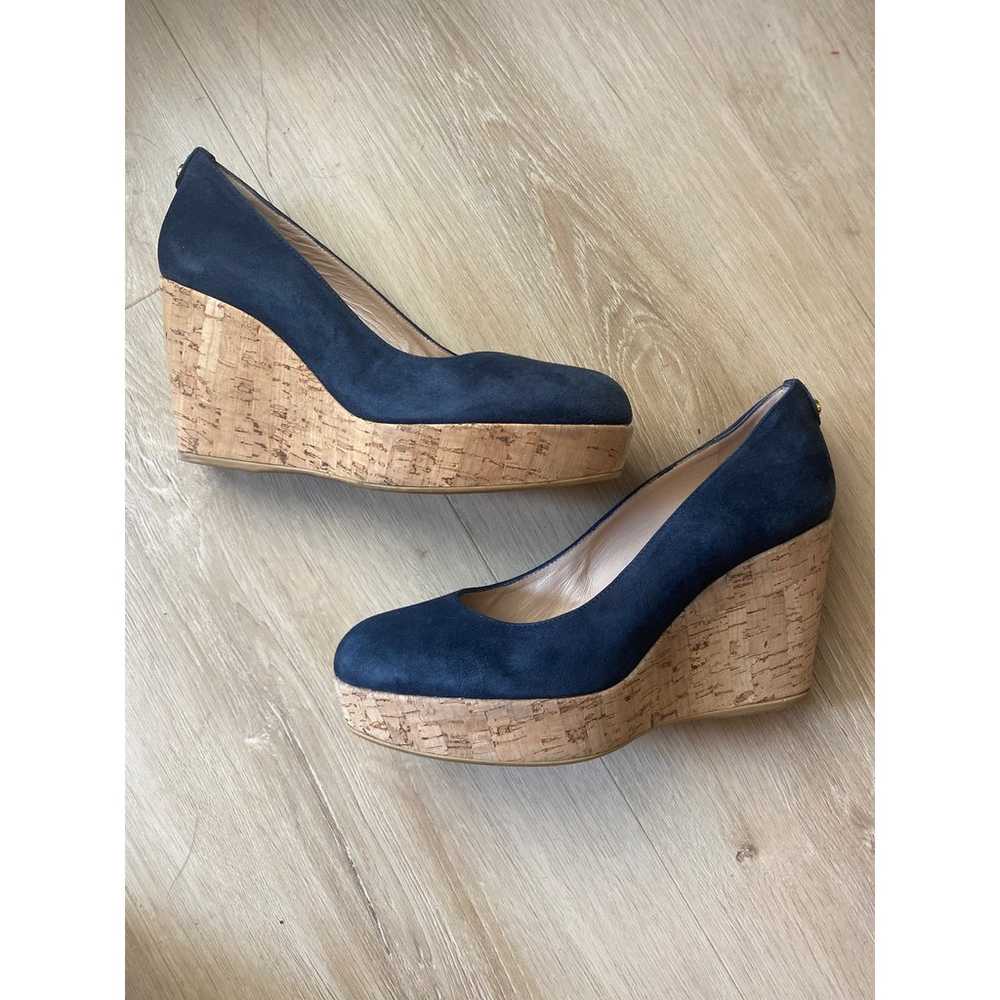 Stuart Weitzman Corkswoon wedge navy blue suede p… - image 5