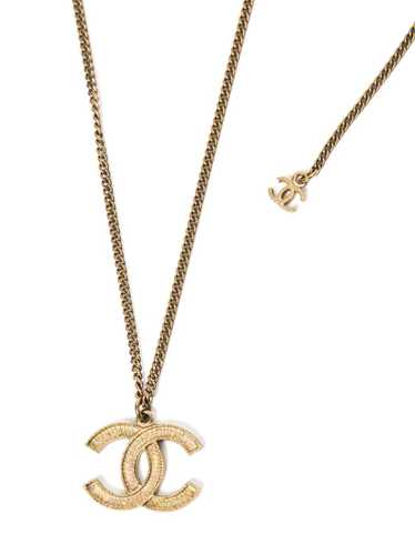 CHANEL Pre-Owned 2015 CC pendant necklace - Gold - image 1