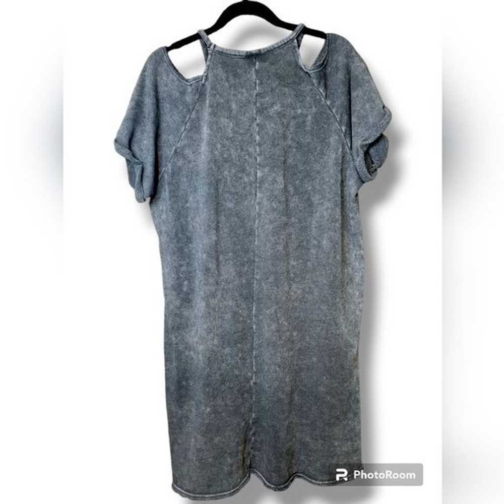 Torrid Mini Fleece Grey Acid Wash Cold Shoulder S… - image 3