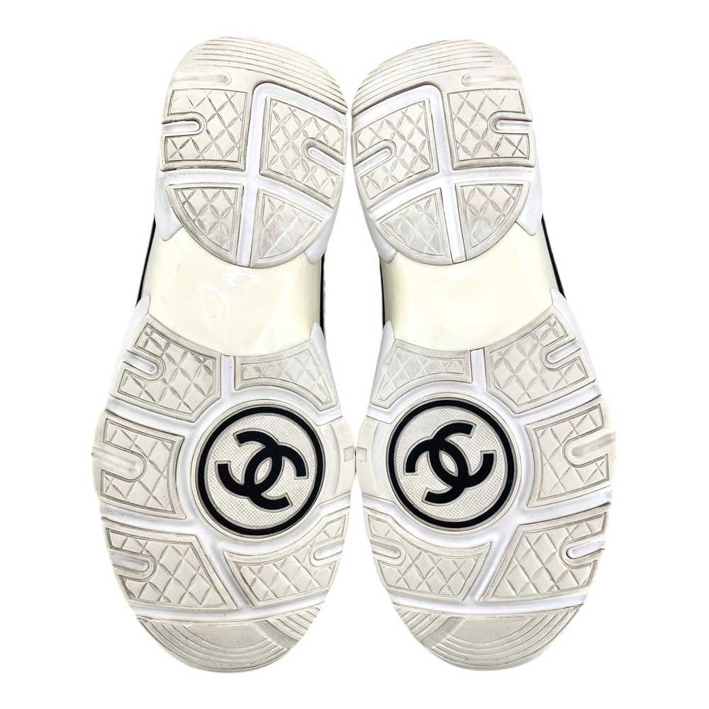 Chanel CC Logo Trainer Low Cork Beige White - image 7