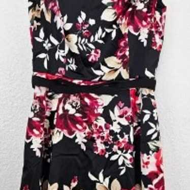 White House Black Market WHBM Black Floral Sleevel