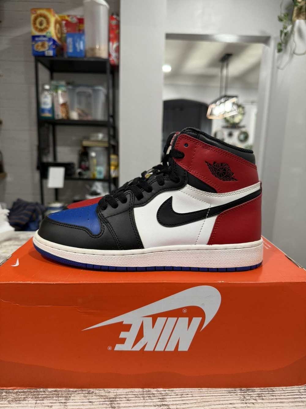 Jordan Brand × Nike Air Jordan 1 Retro High OG To… - image 1