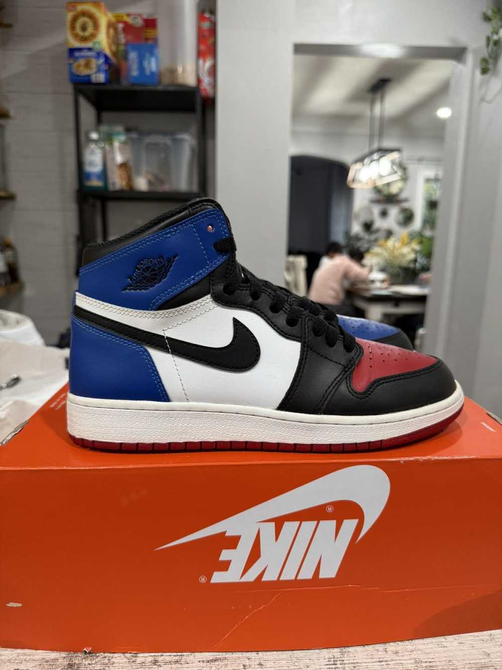 Jordan Brand × Nike Air Jordan 1 Retro High OG To… - image 3